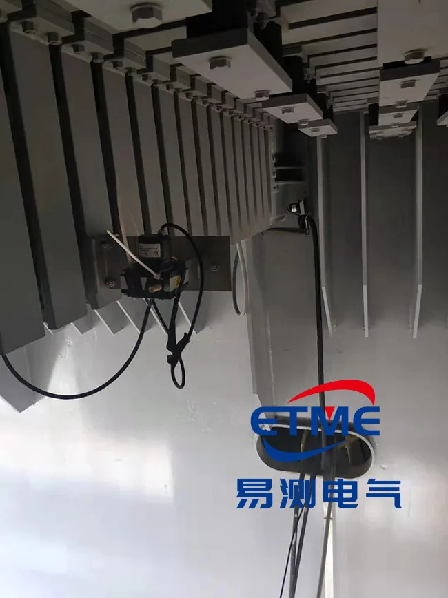 港珠澳大桥应用拉绳位移传感器测量桥面接缝